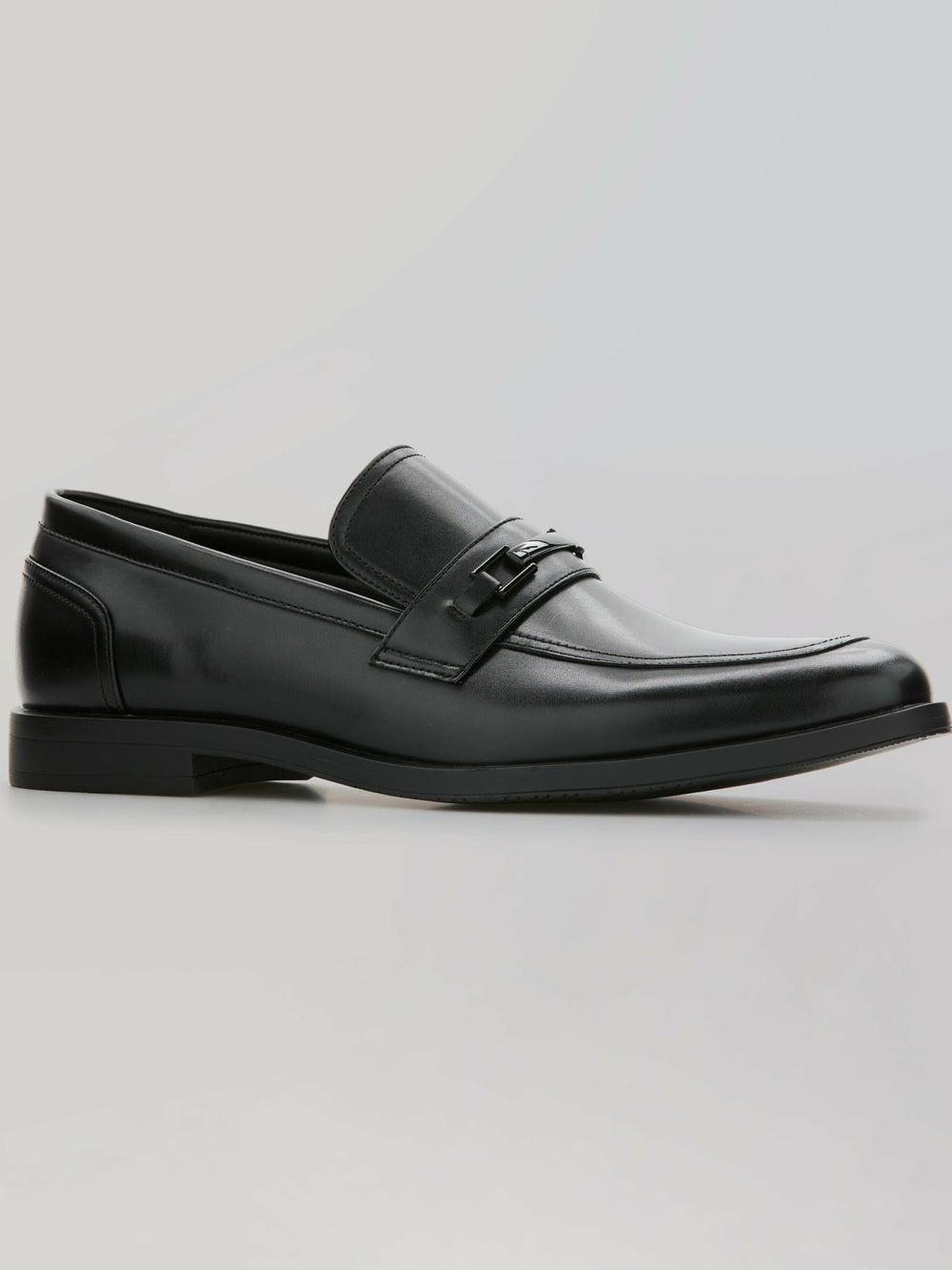 The Smith II -  Perry Ellis discount