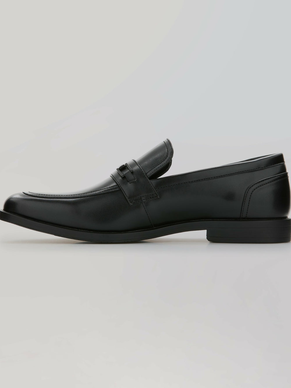 The Smith II -  Perry Ellis discount