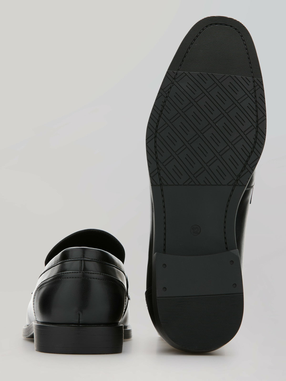 The Smith II -  Perry Ellis discount