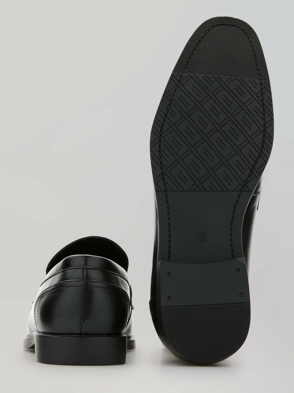 The Smith II -  Perry Ellis discount