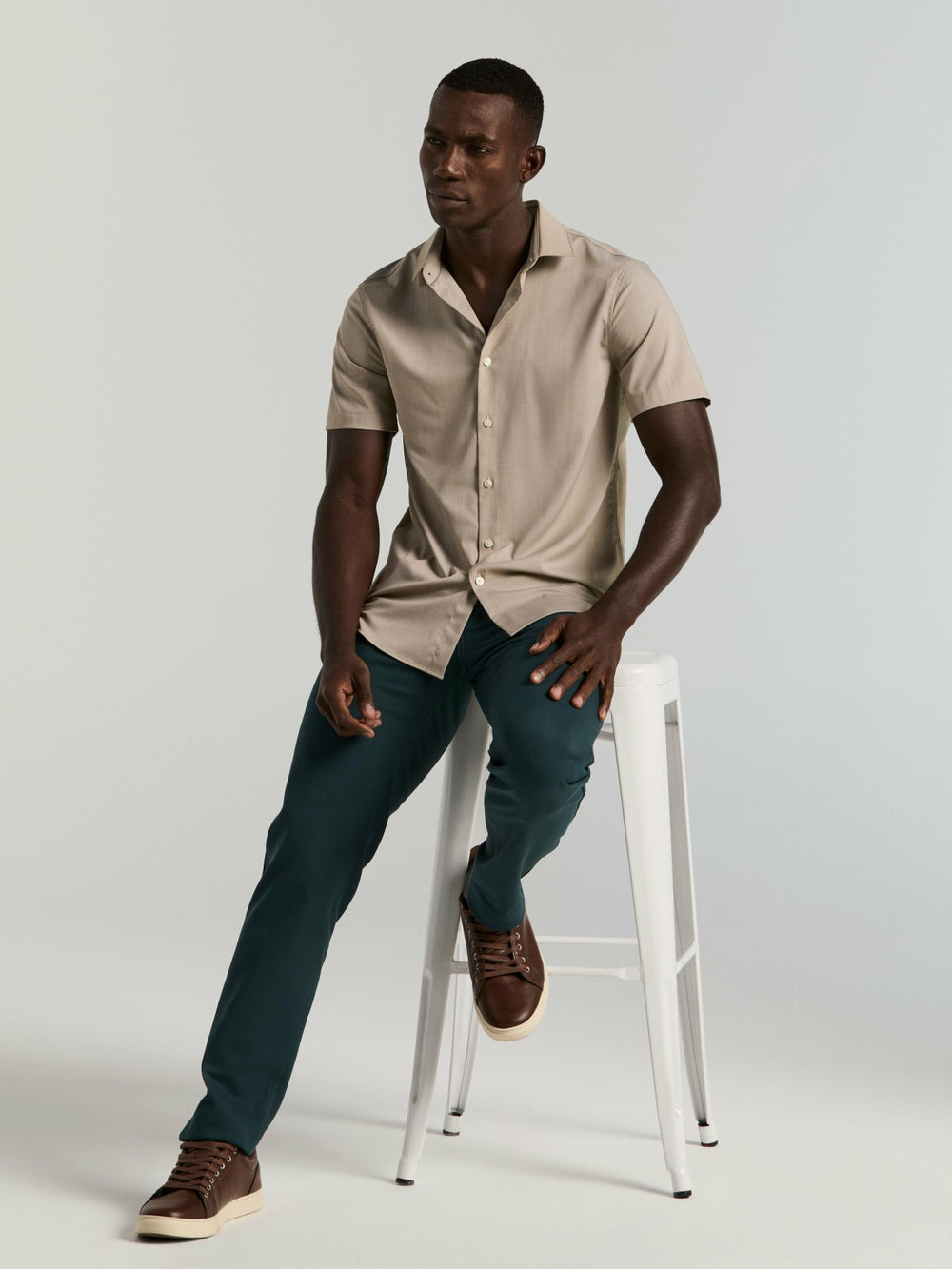 Slim Fit Total Stretch Heathered Short Sleeve Shirt -  Perry Ellis for sale