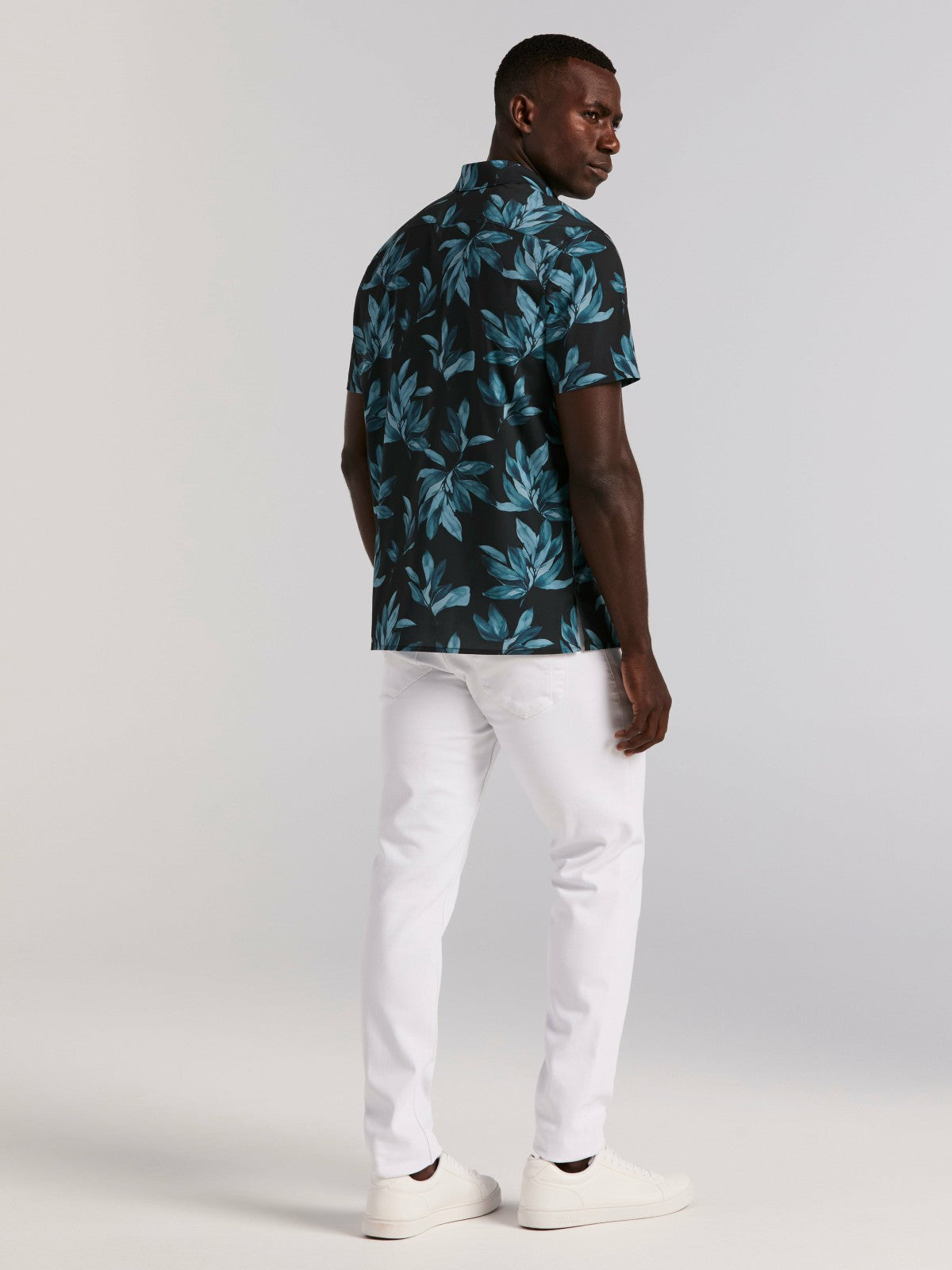 Magnolia Leaf Print Total Stretch Shirt -  Perry Ellis US