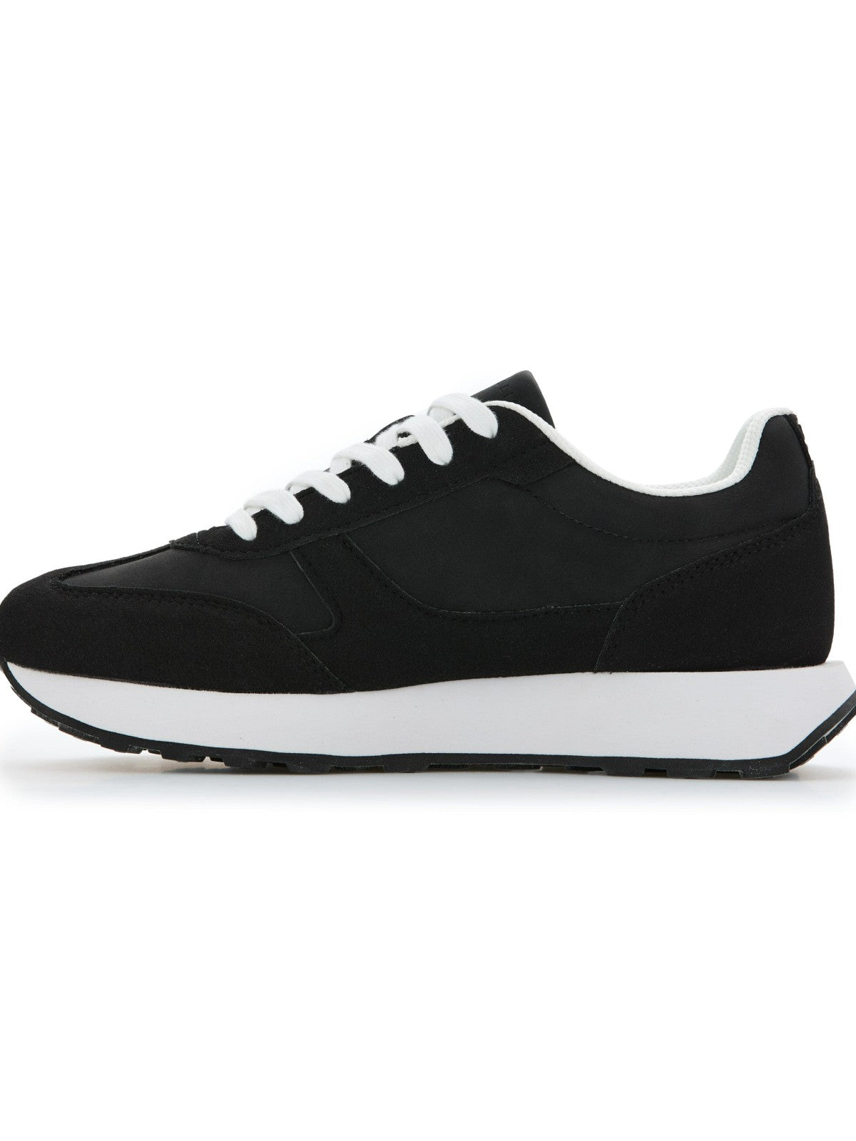 Stride Sneaker -  Perry Ellis near me