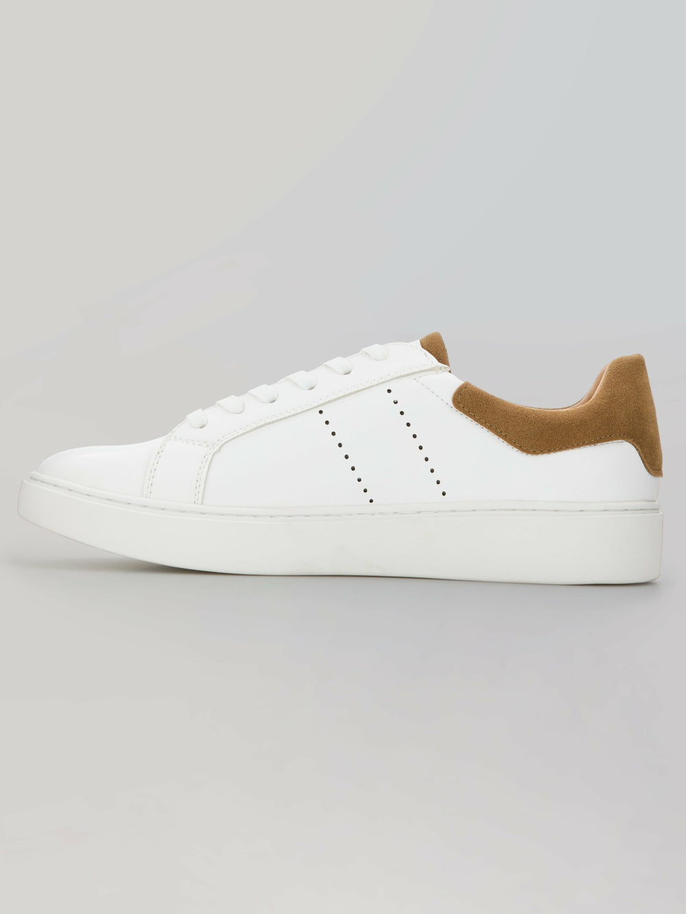 Arron Sneaker -  Perry Ellis sale